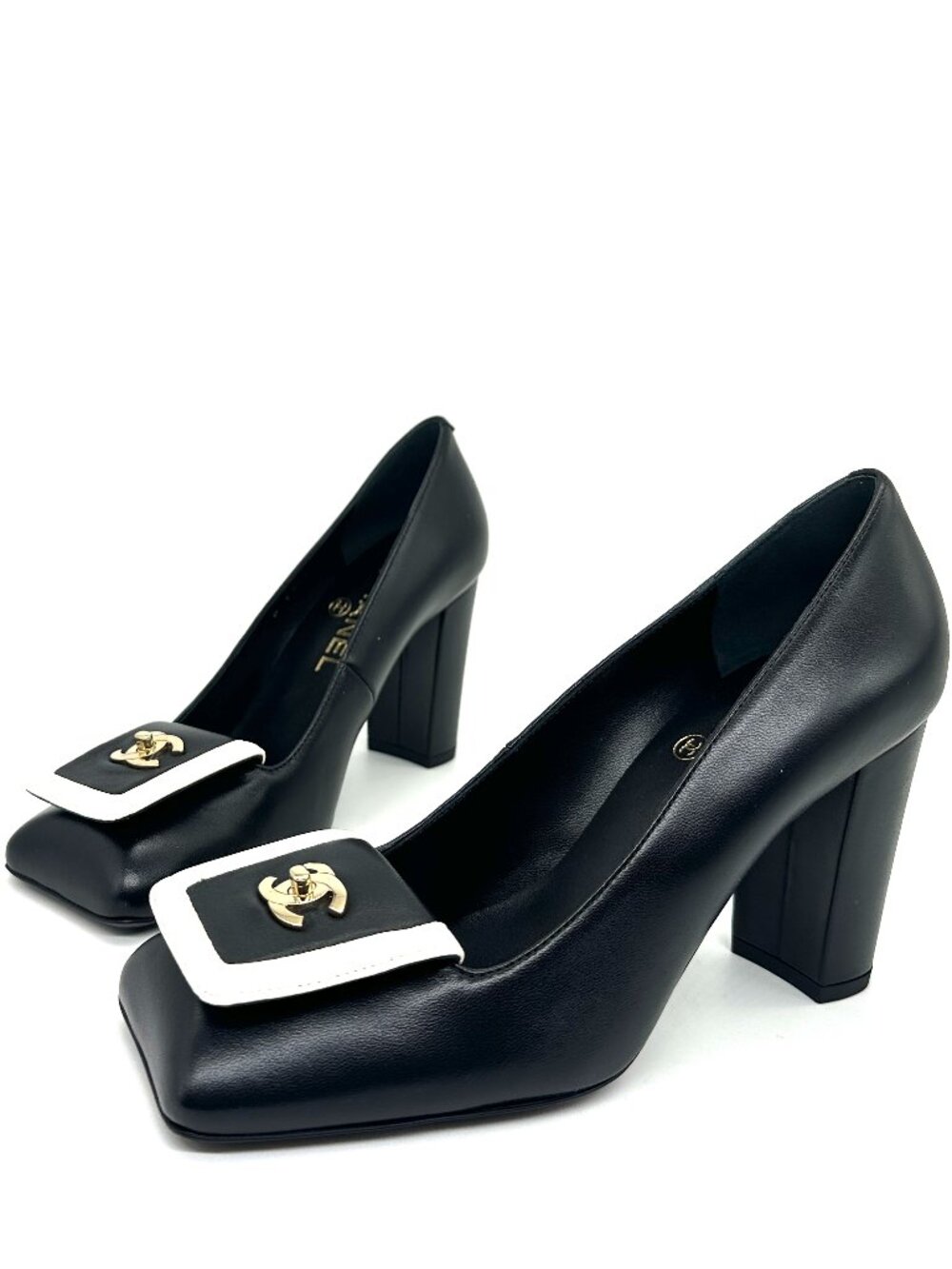 CHANEL 26S Leather Square Toe Turnlock CC Block Heels Pumps Shoes Black Ivory - Picture 1 of 16